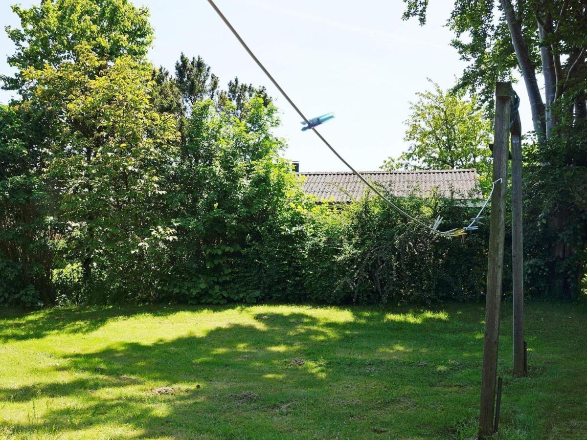 8 Person Holiday Home In Hesselager Bagian luar foto