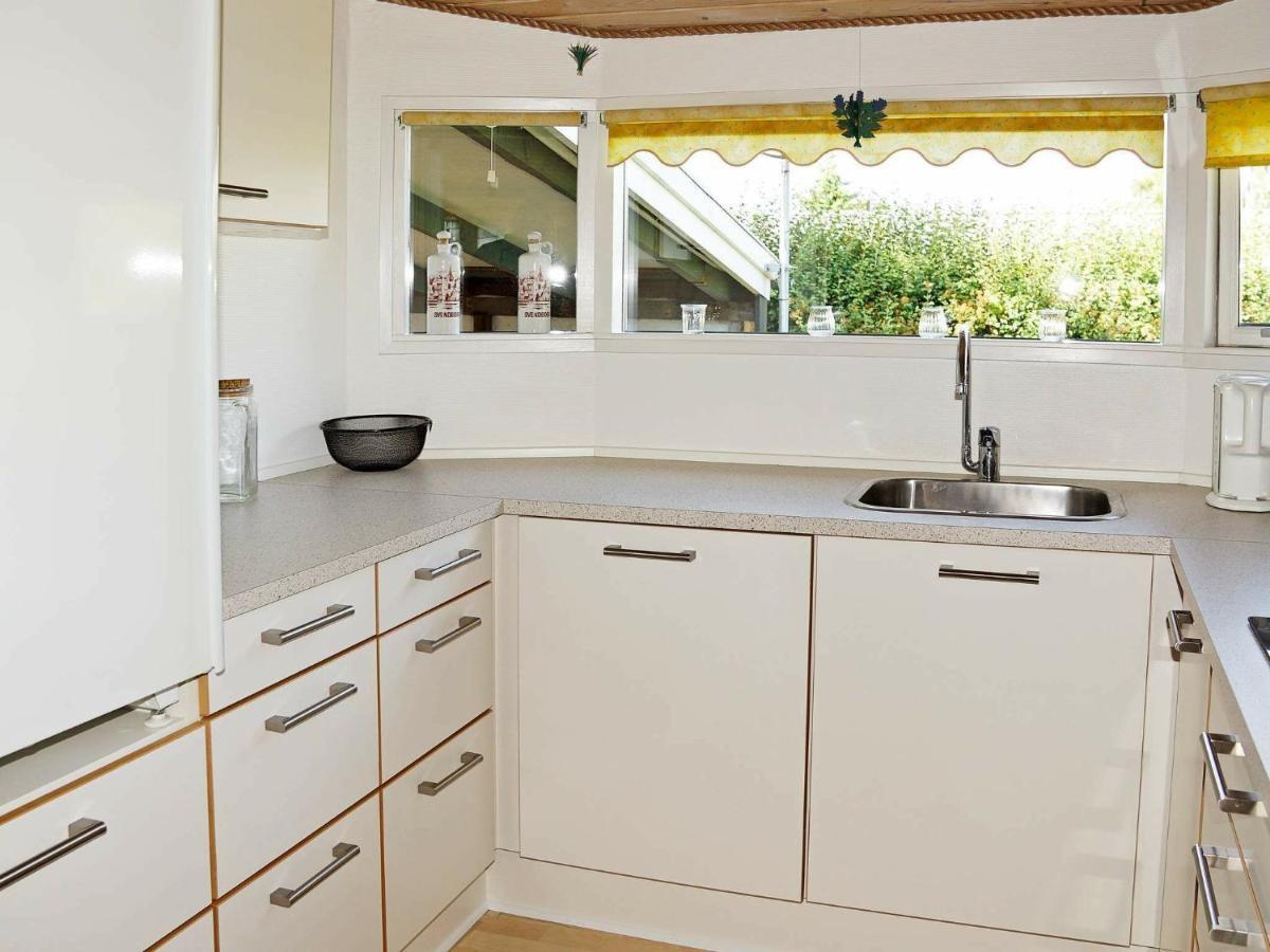 8 Person Holiday Home In Hesselager Bagian luar foto