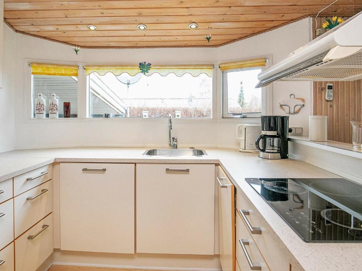 8 Person Holiday Home In Hesselager Bagian luar foto