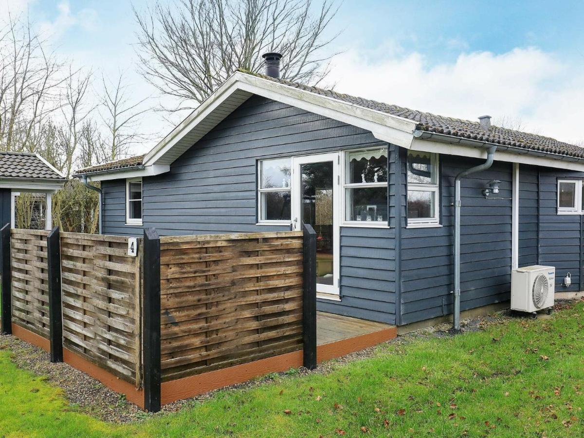 8 Person Holiday Home In Hesselager Bagian luar foto