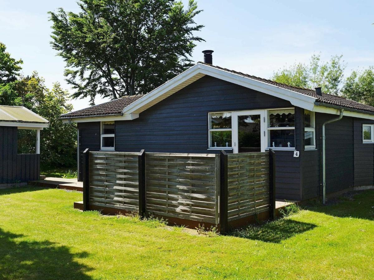 8 Person Holiday Home In Hesselager Bagian luar foto